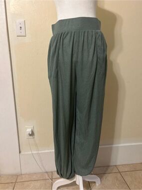Relaxed High-Waist Olive Jumpsuit with Pockets